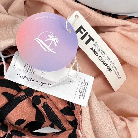 Cupshe Love Struck Asymmetrical One Piece Swimsuit Size XL - Picture 4 of 8